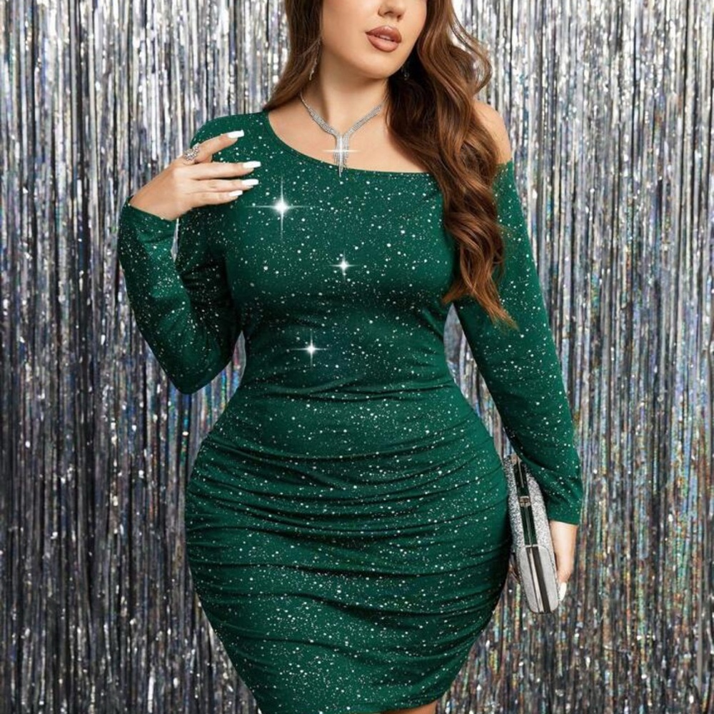 Elegant Green Glitter Dress New Size 16 - Picture 3 of 8